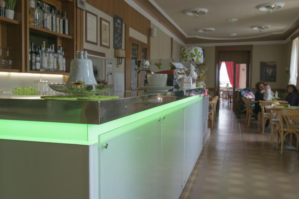 Hotel Du Lac Parc & Residence Лавароне Екстериор снимка