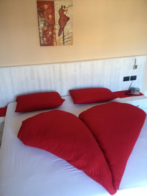 Hotel Du Lac Parc & Residence Лавароне Екстериор снимка