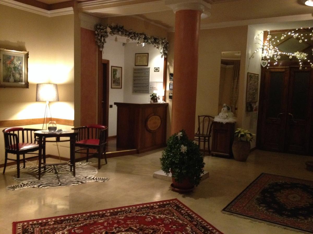 Hotel Du Lac Parc & Residence Лавароне Екстериор снимка