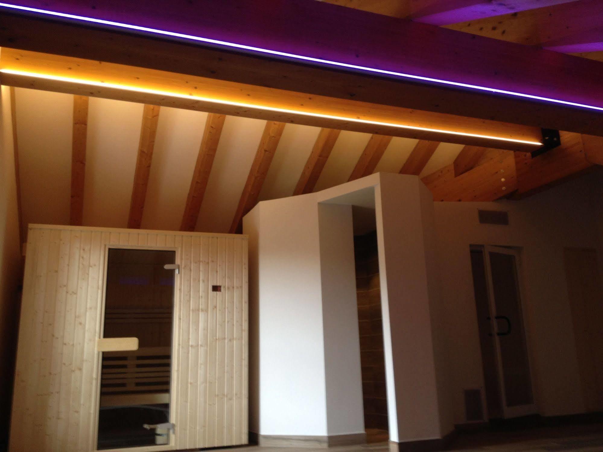 Hotel Du Lac Parc & Residence Лавароне Екстериор снимка